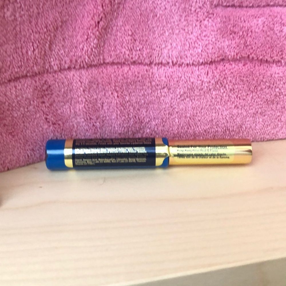 LipSense - Picture 3 of 4